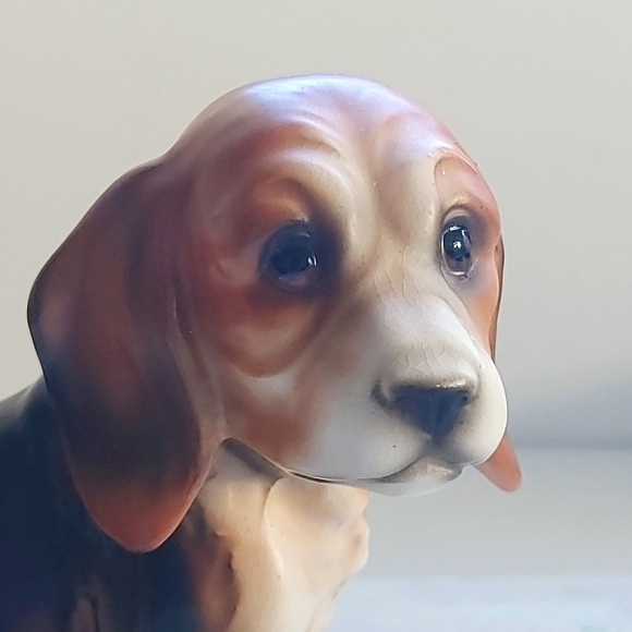 Ceramic Beagle Figurine - Picture 2 of 6